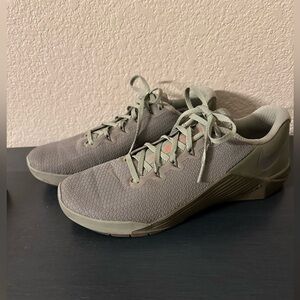 Nike Olive Metcon Men’s Sneakers Size 10